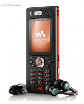 W880